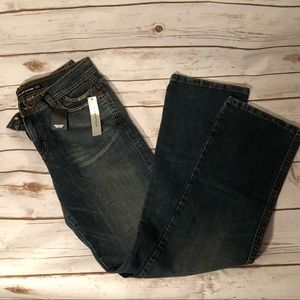SALE. DKNY So Lo Lita jeans